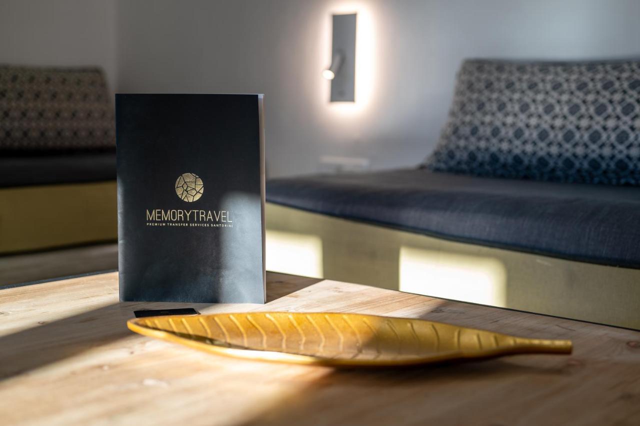 Christianna & George Luxury Hot Tub Apartment Fira  Esterno foto